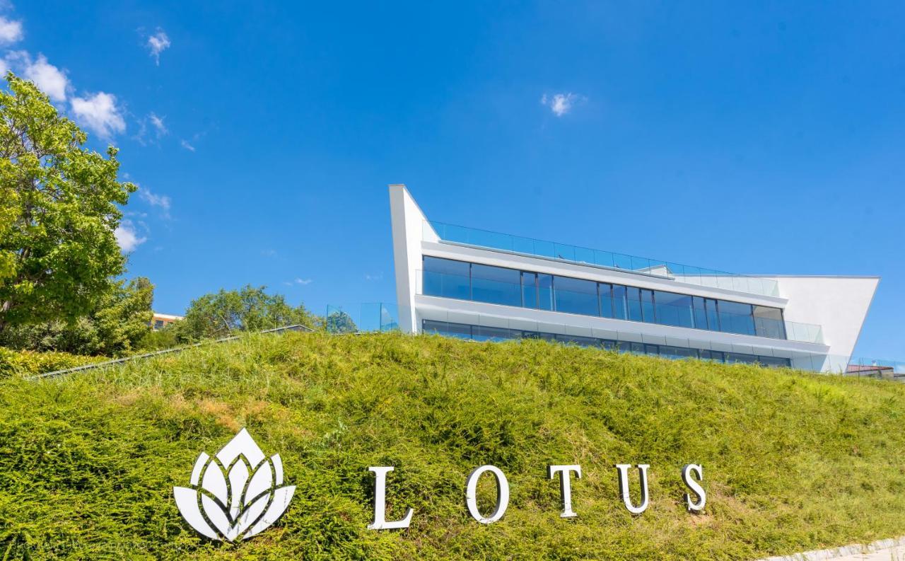 Lotus Luxury Rooms Warna Zewnętrze zdjęcie